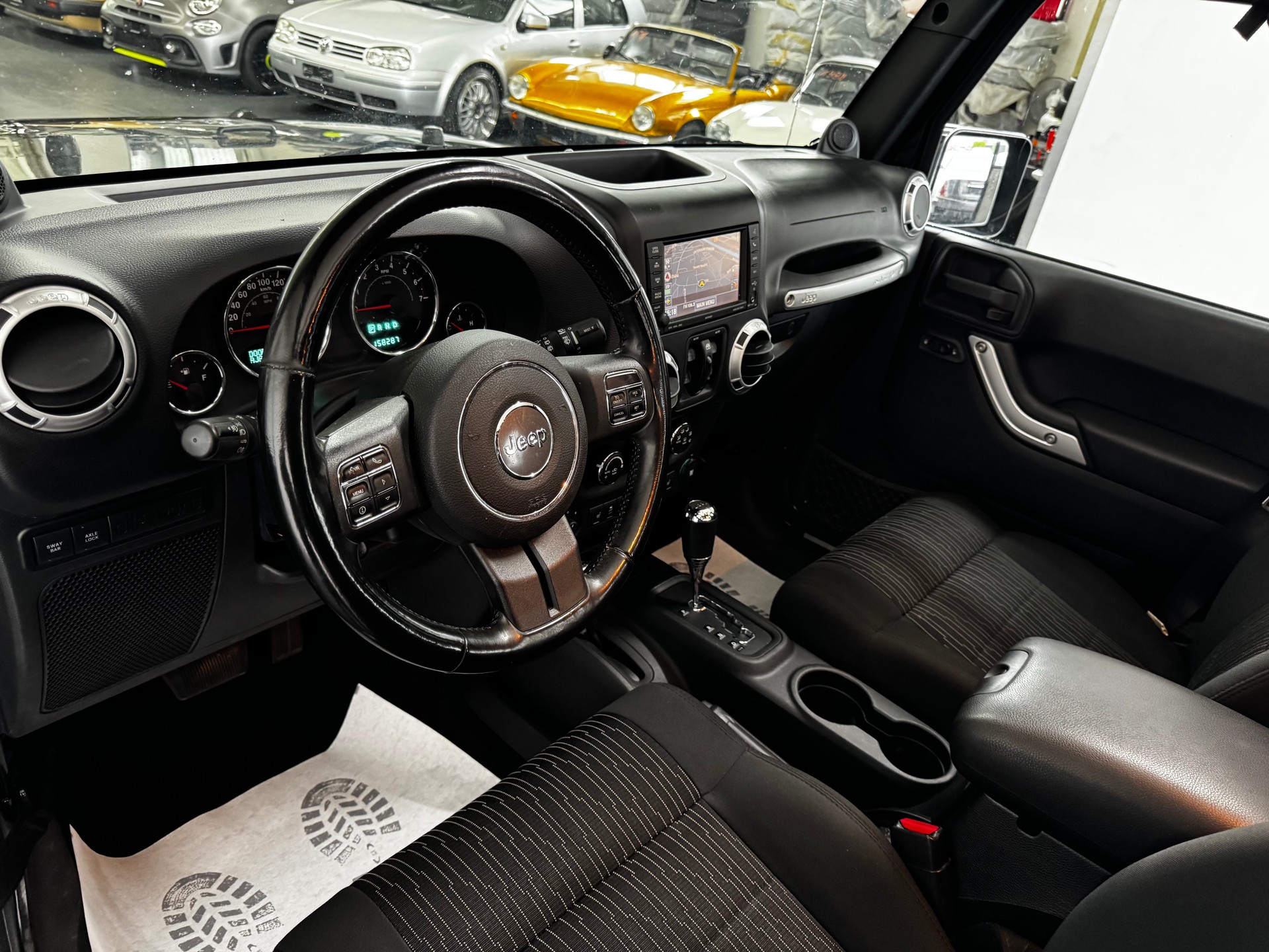 JEEP Wrangler 3.6 Unlimited Rubicon Automatic-image-18