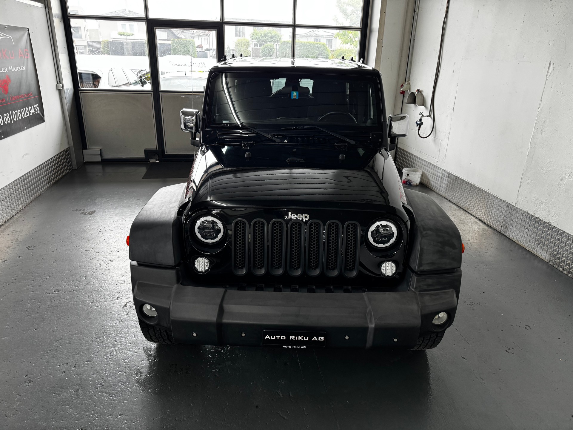 JEEP Wrangler 3.6 Unlimited Rubicon Automatic-image-4