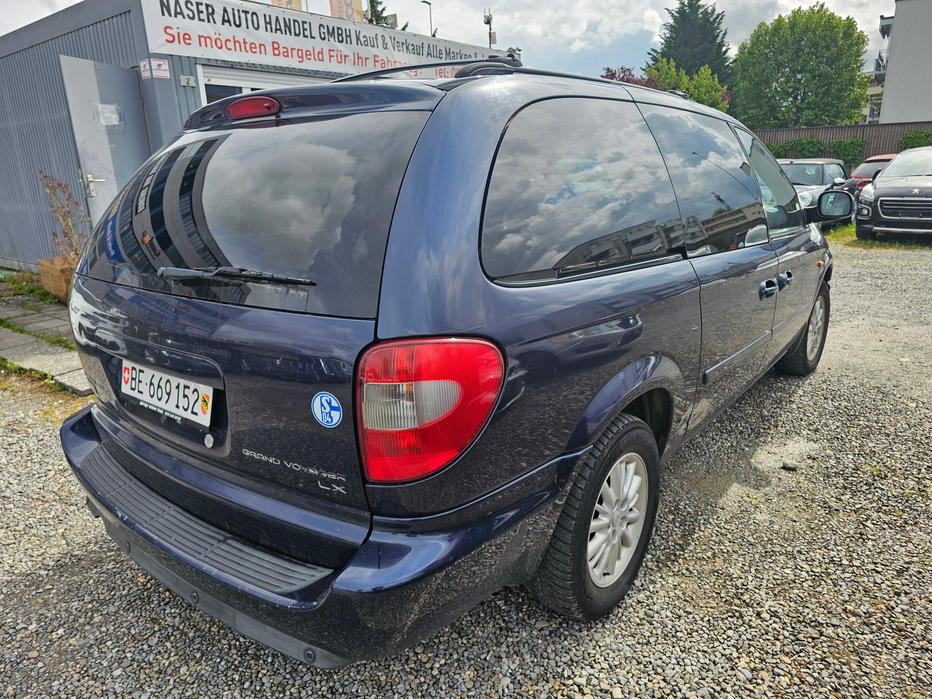 CHRYSLER Grand Voyager 3.3 LX Swiss Edition Automatic-image-1