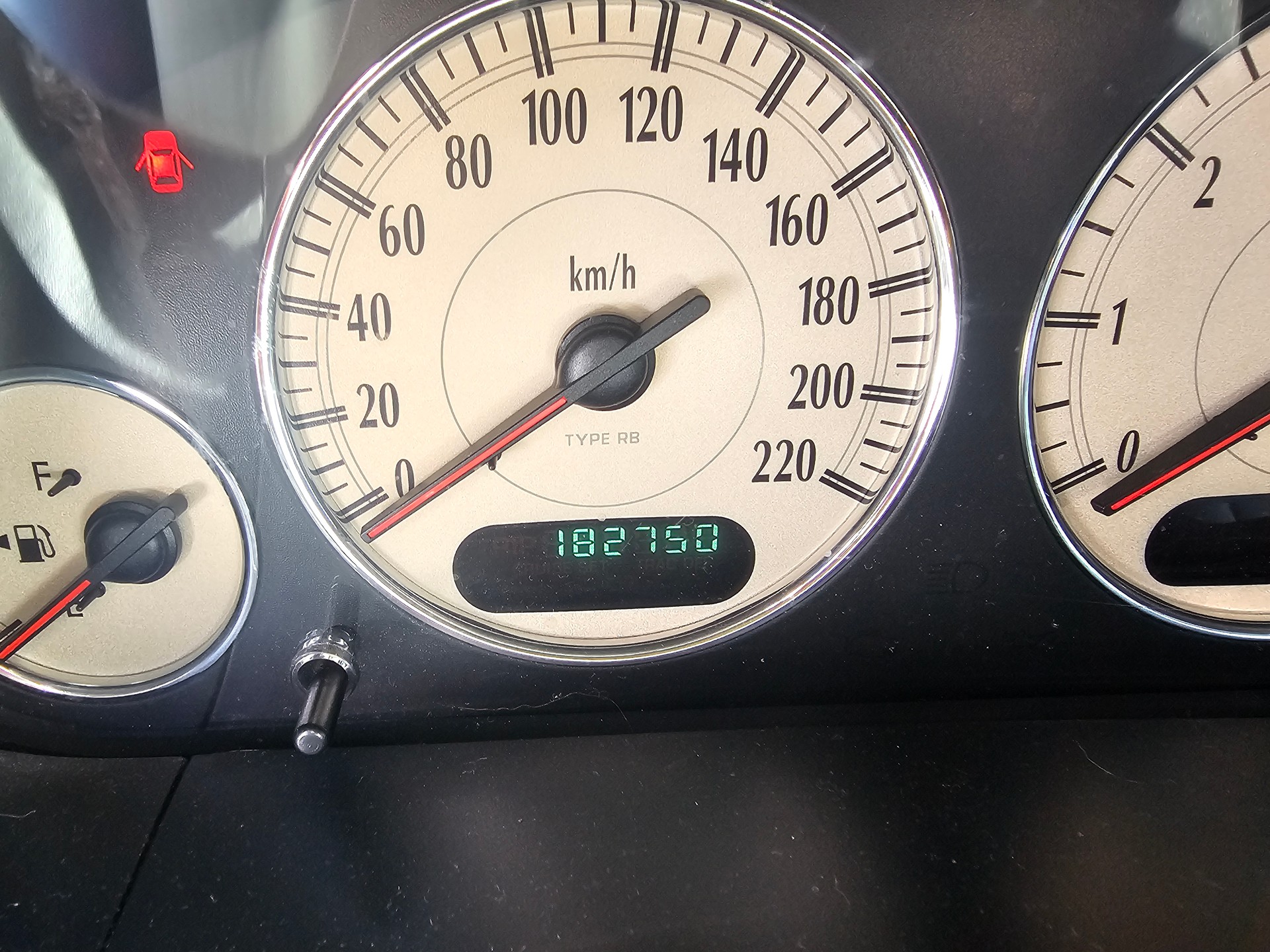 CHRYSLER Grand Voyager 3.3 LX Swiss Edition Automatic-image-5