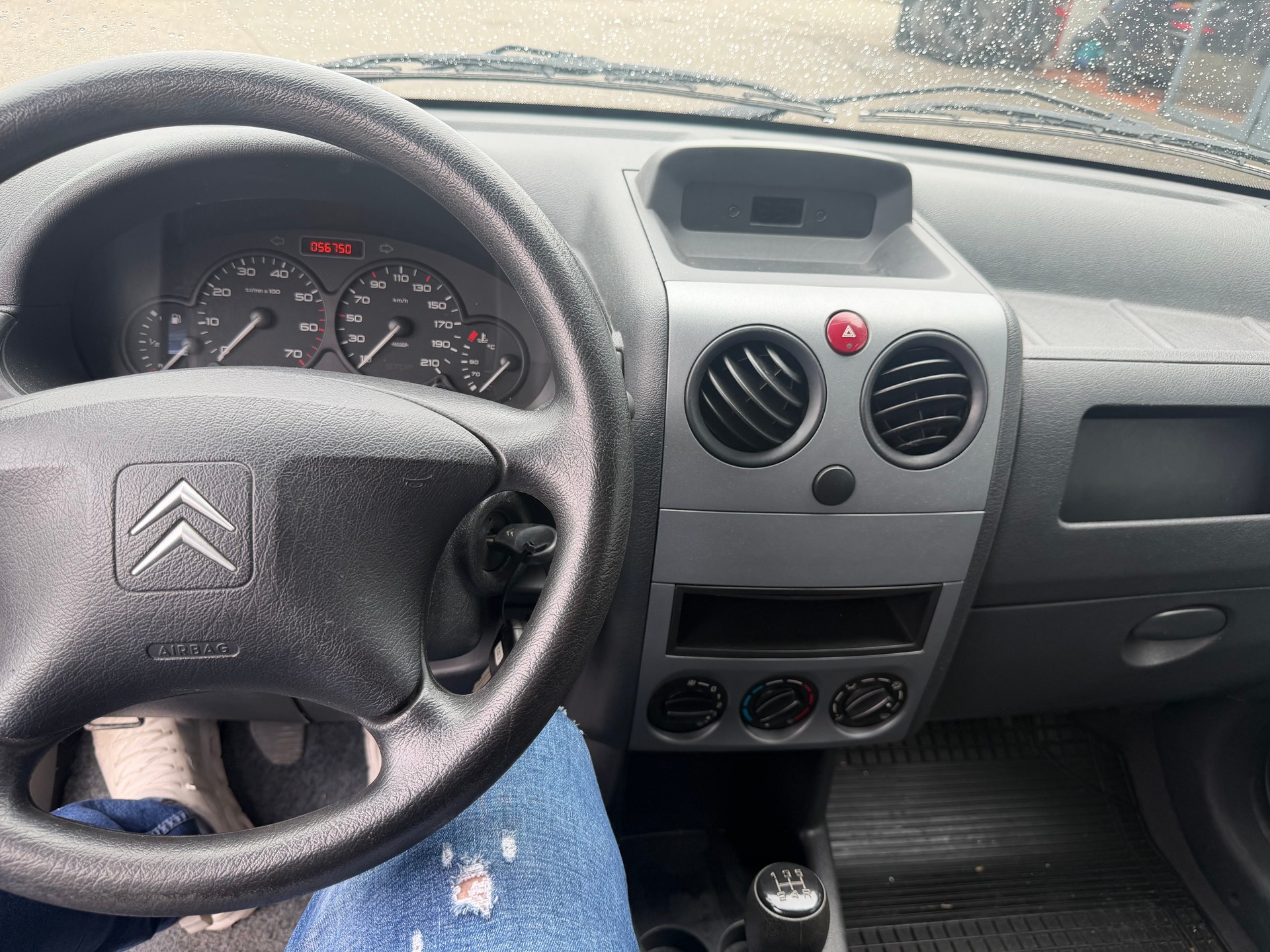 CITROEN Berlingo 1.4 600-image-14