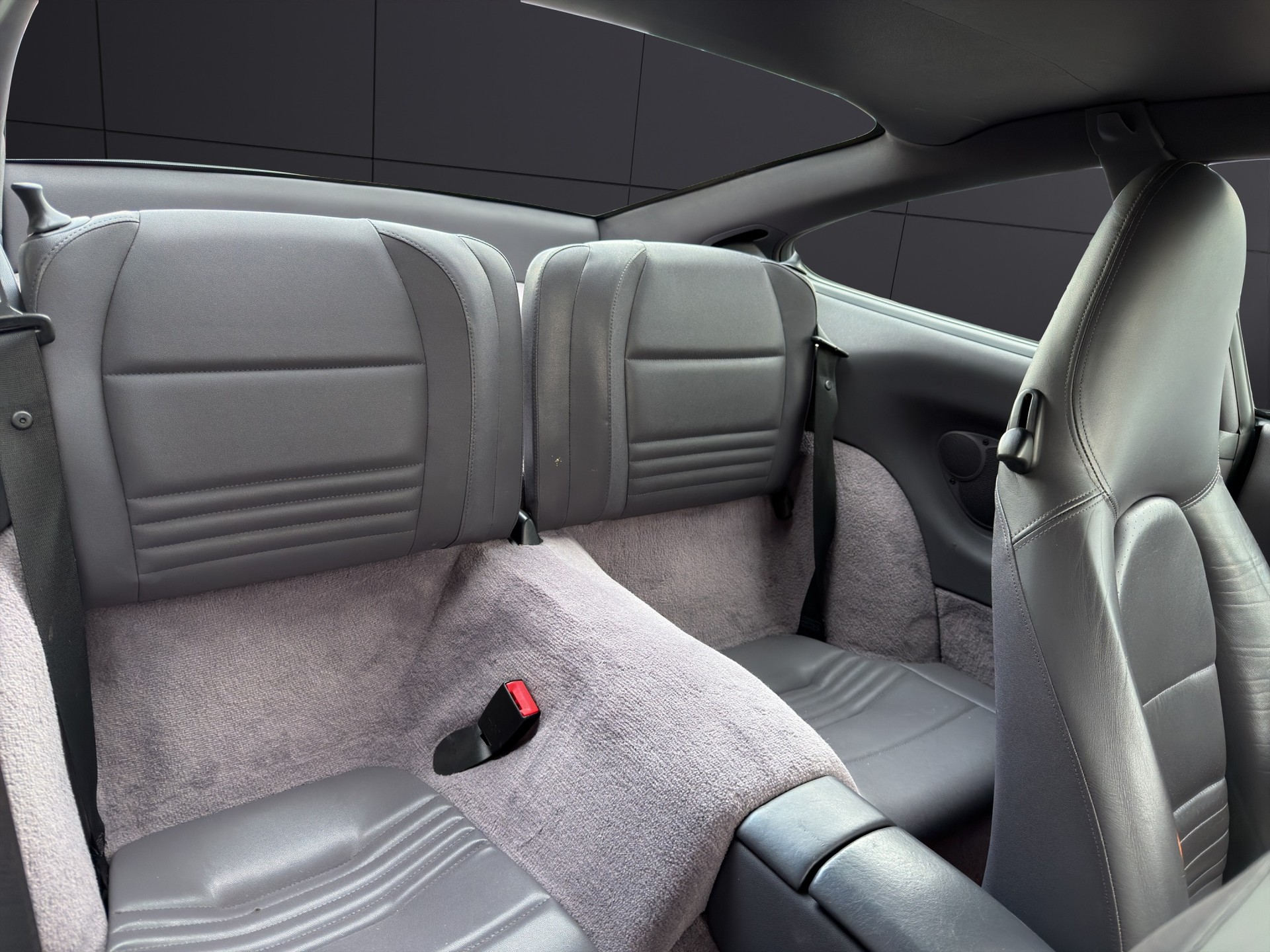 PORSCHE 911 Carrera-image-9