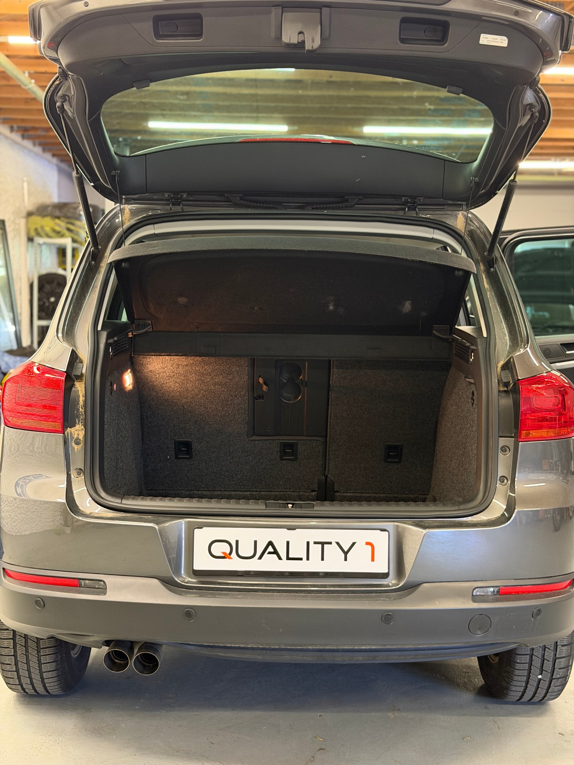 VW Tiguan 2.0 TDI BlueMotion Sport&Style 4Motion-image-7