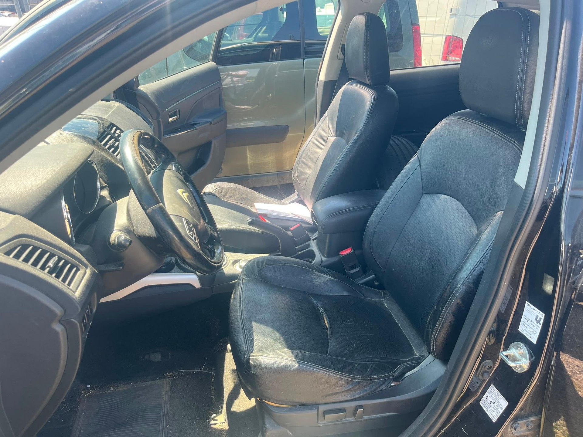 CITROEN C4 Aircross 1.6 HDi Exclusive 4WD-image-6