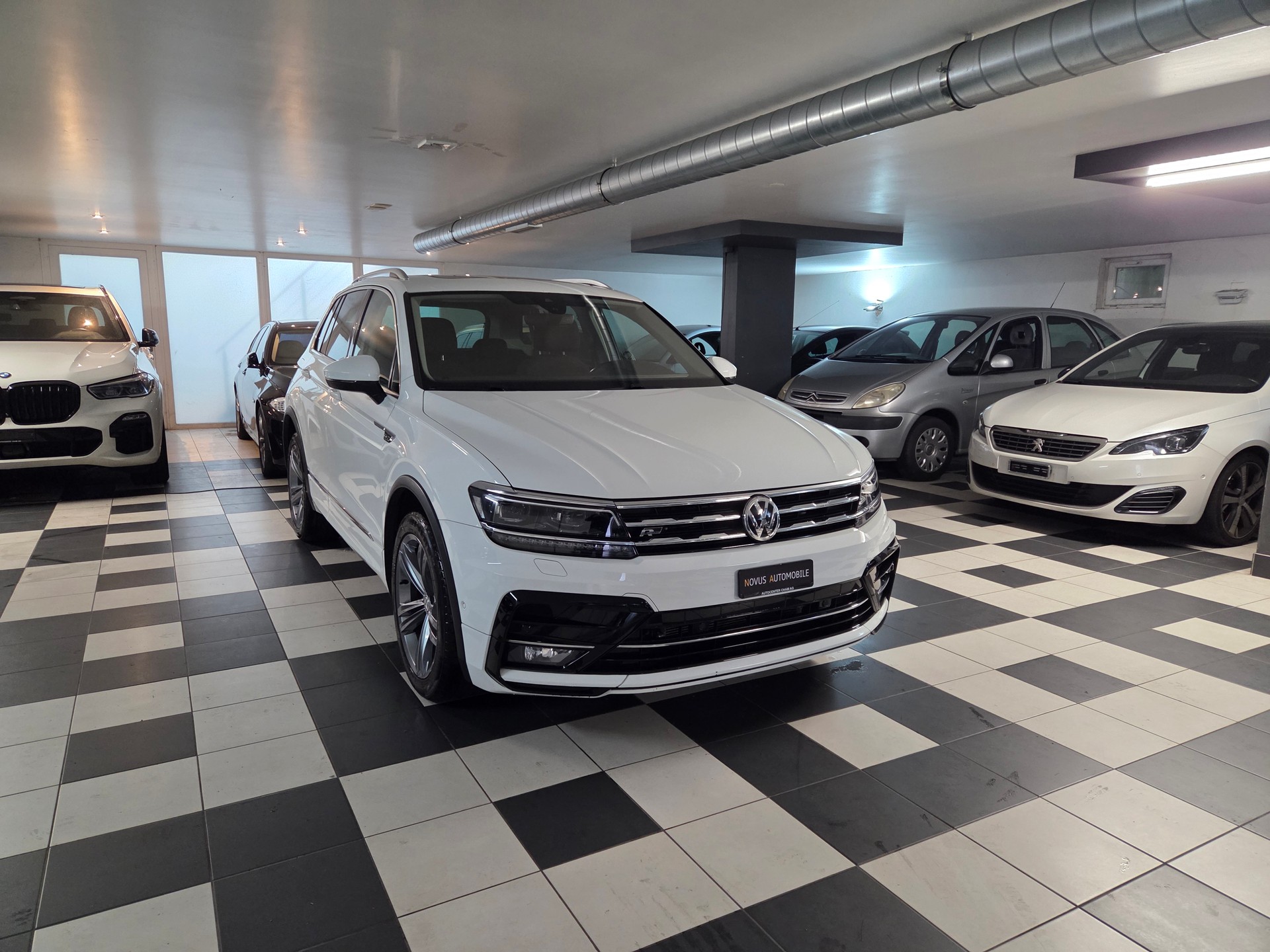 VW Tiguan 2.0 TDI SCR Highline 4Motion DSG-image-5
