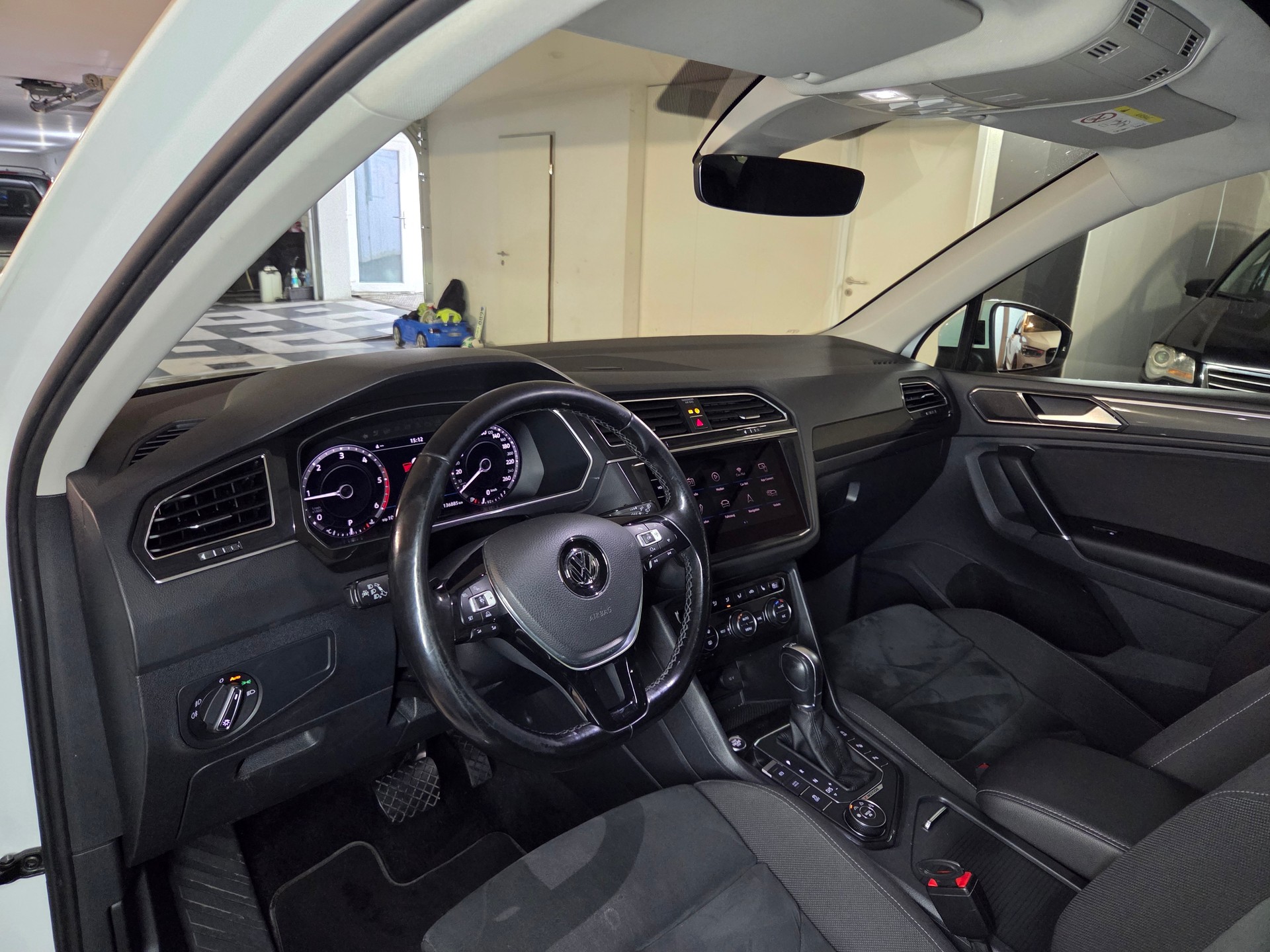 VW Tiguan 2.0 TDI SCR Highline 4Motion DSG-image-8