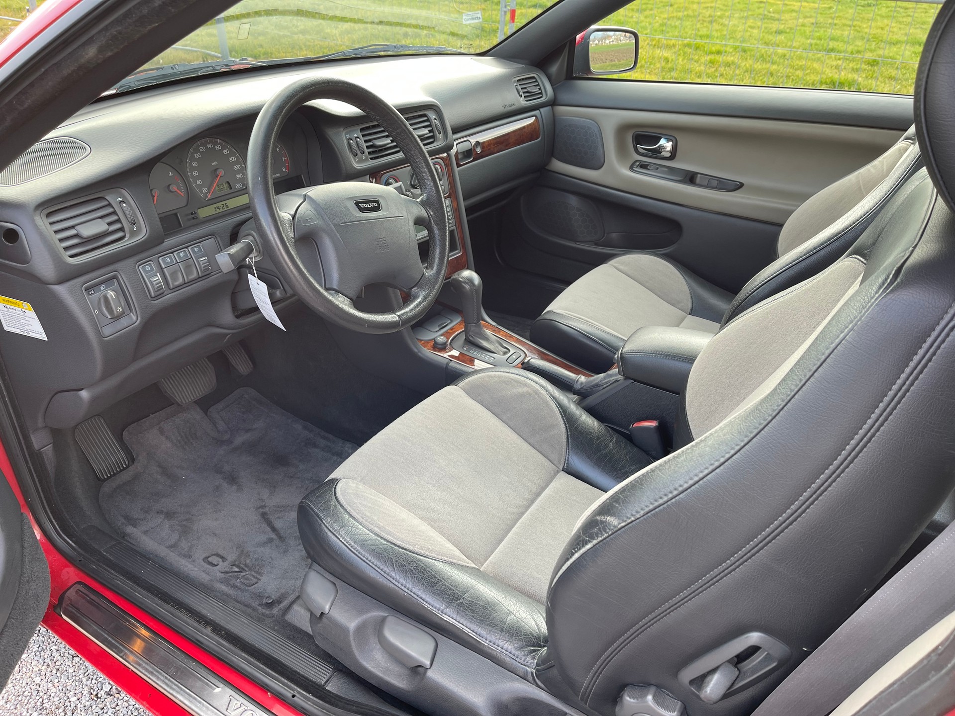 VOLVO C70-image-3