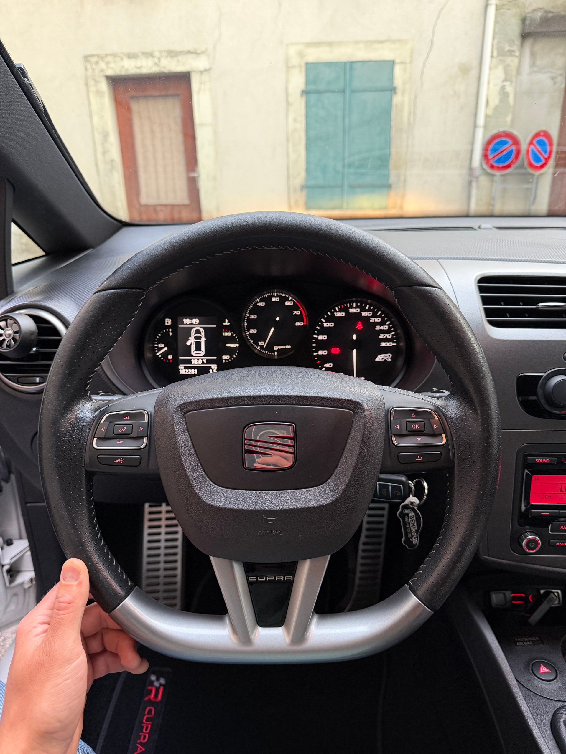 SEAT 2.0 TSI Cupra R-image-3
