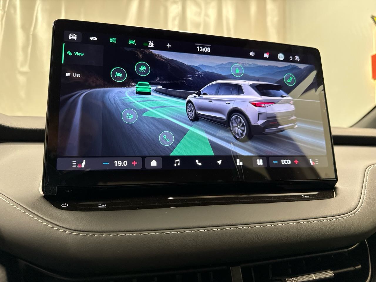 SKODA Elroq 85 Sportline-image-8