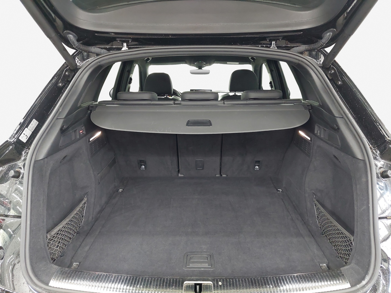 AUDI Q5 40 TDI S-line quattro S-tronic-image-12