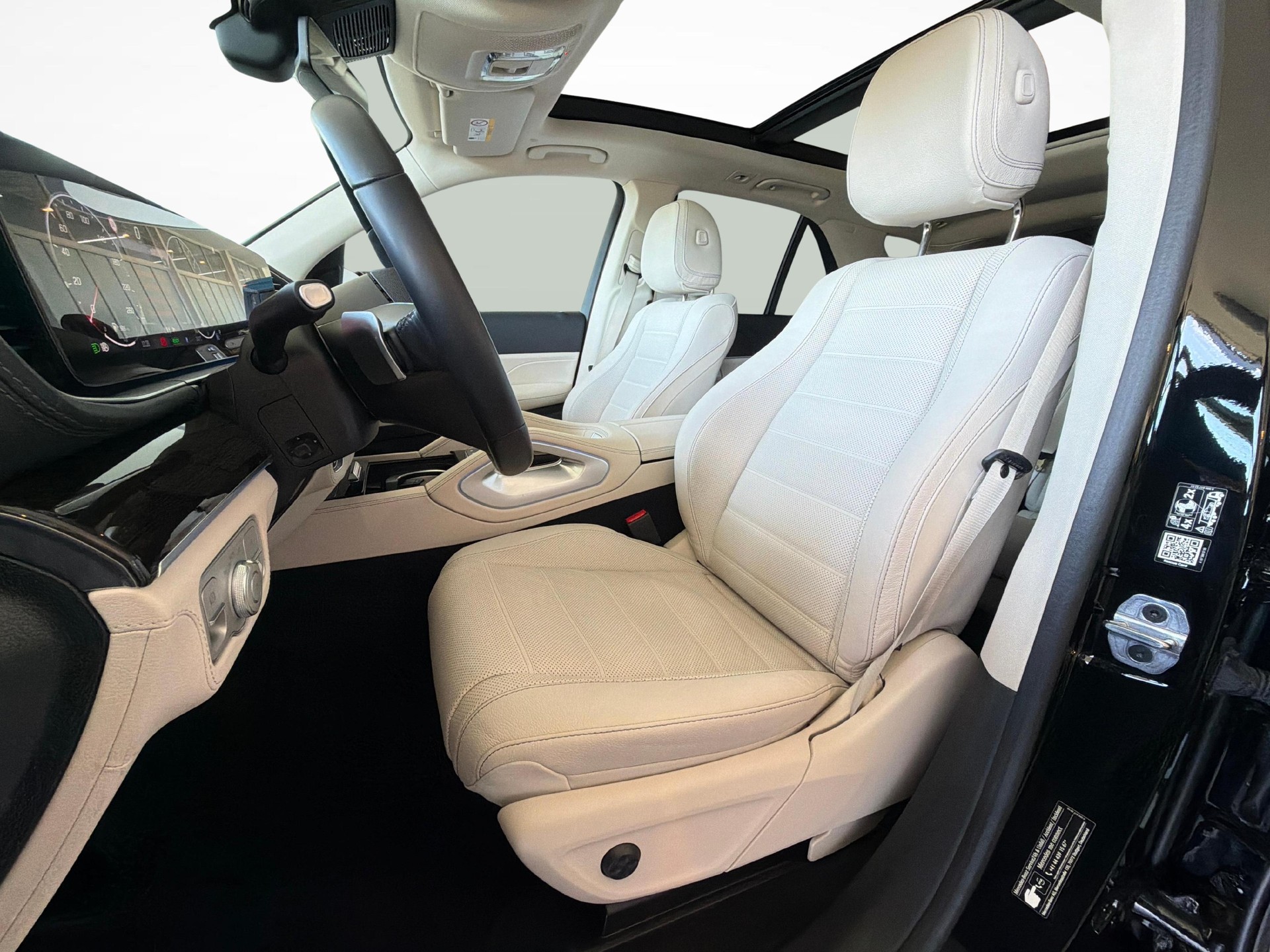 MERCEDES-BENZ GLE 400 e AMG Line 4matic-image-10