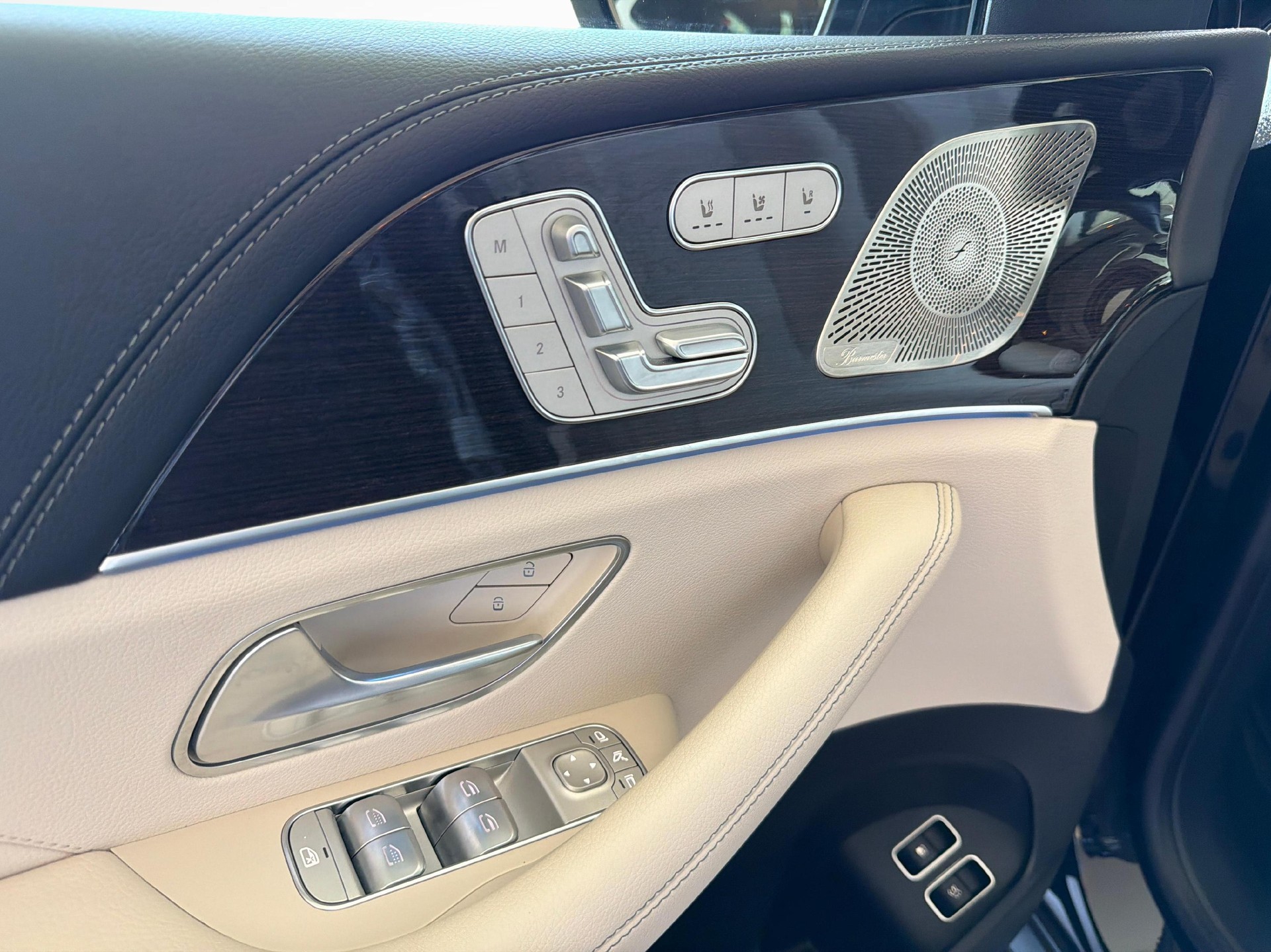 MERCEDES-BENZ GLE 400 e AMG Line 4matic-image-15
