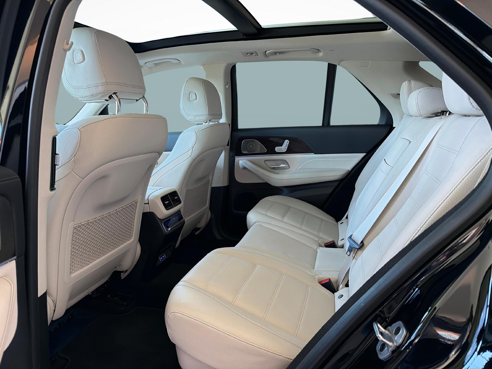 MERCEDES-BENZ GLE 400 e AMG Line 4matic-image-16