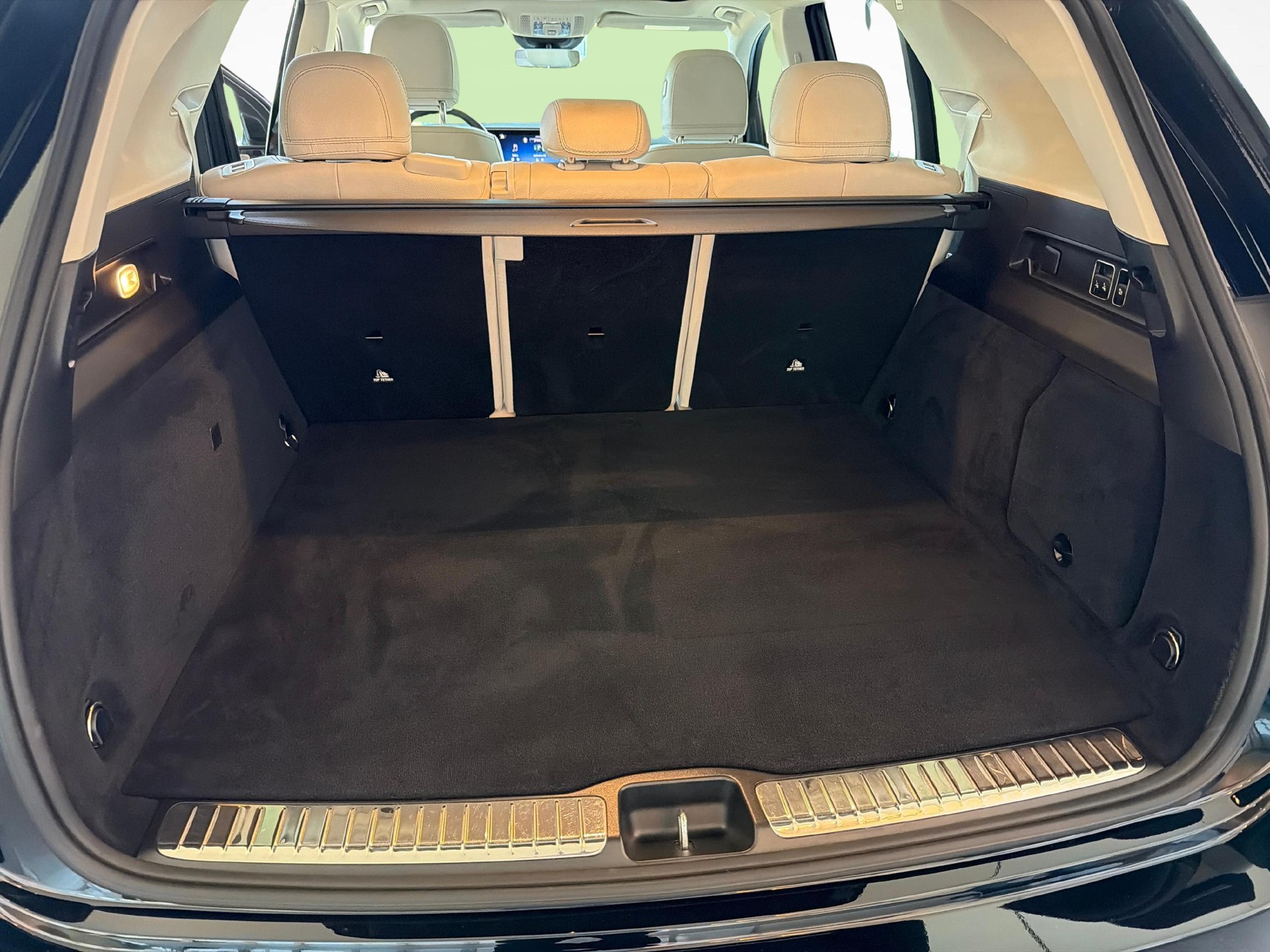 MERCEDES-BENZ GLE 400 e AMG Line 4matic-image-19