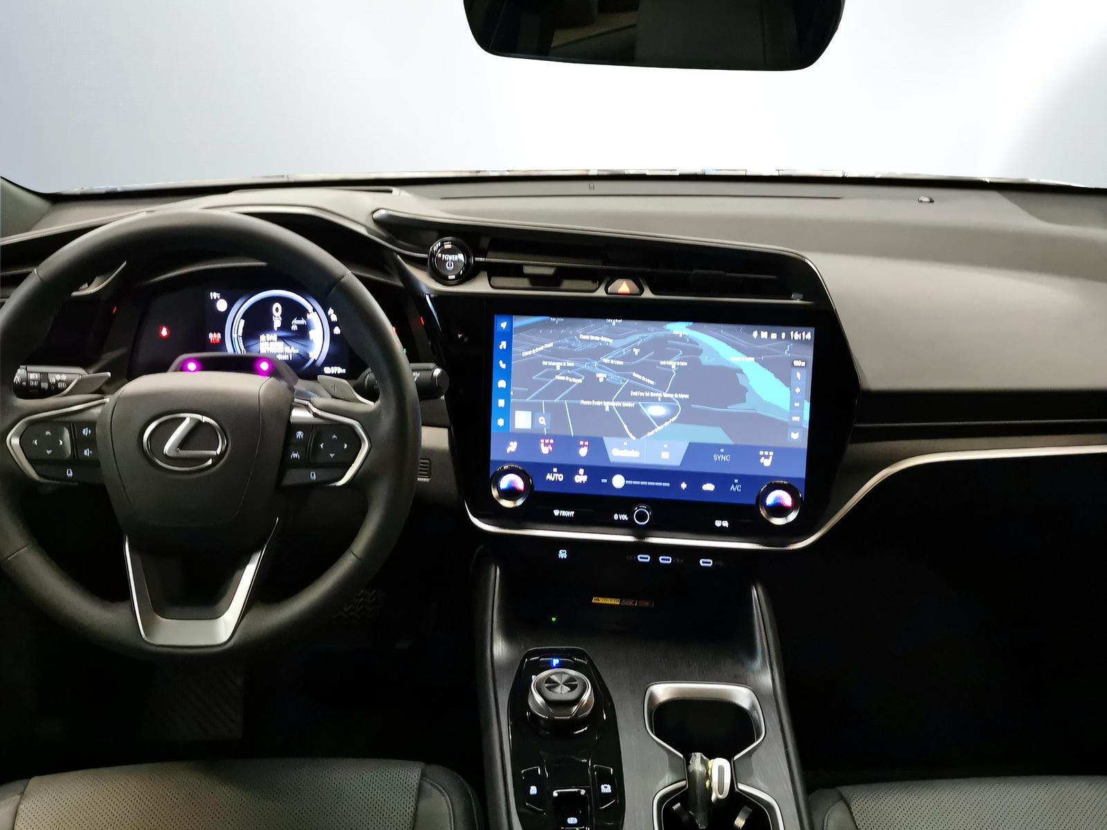 LEXUS RZ 450e Comfort-image-9