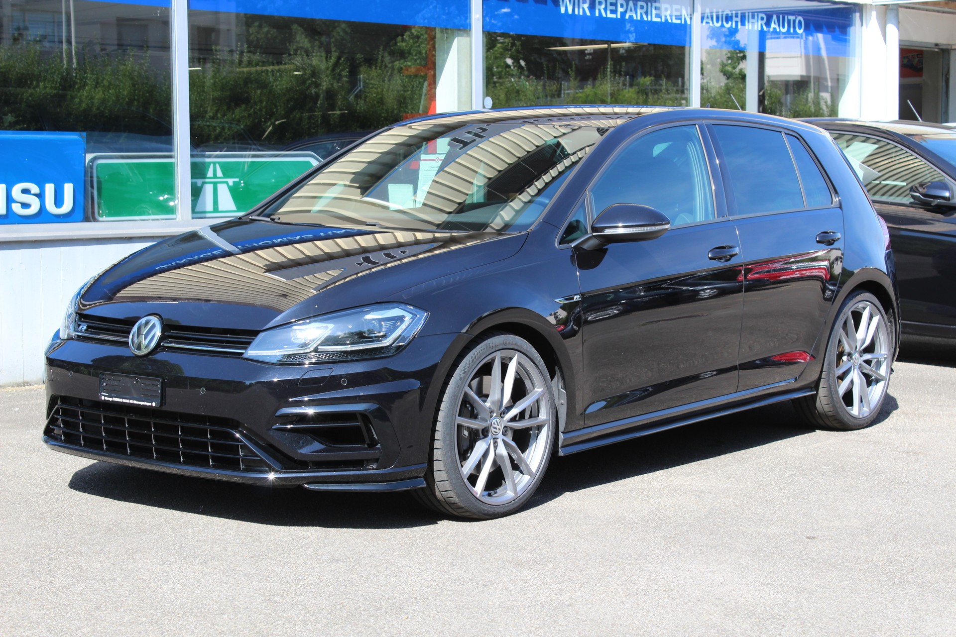 VW Golf 2.0 TSI R 4Motion DSG-image-0
