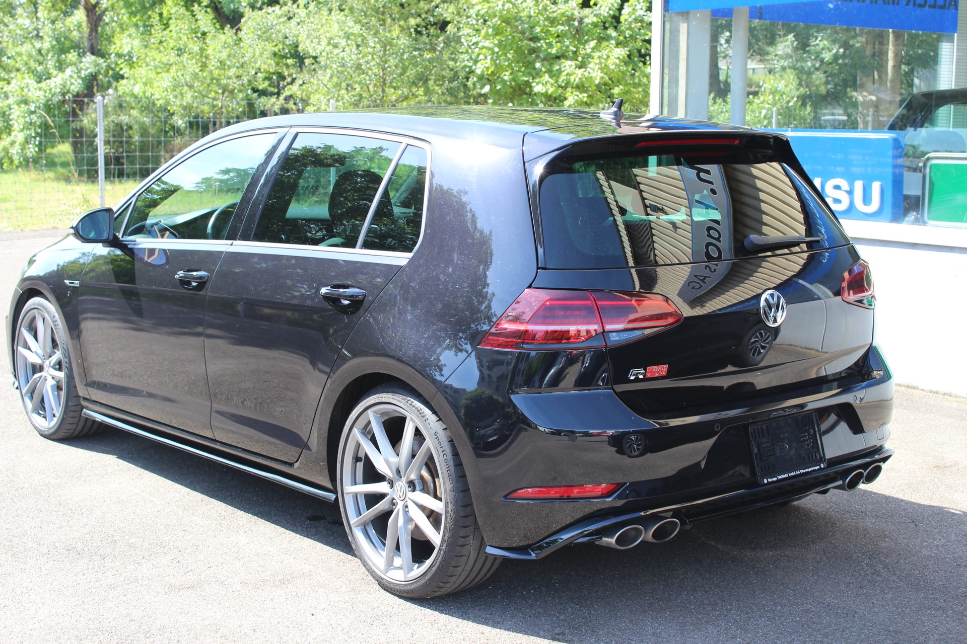 VW Golf 2.0 TSI R 4Motion DSG-image-4