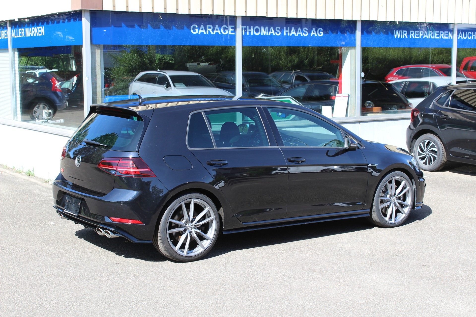 VW Golf 2.0 TSI R 4Motion DSG-image-5