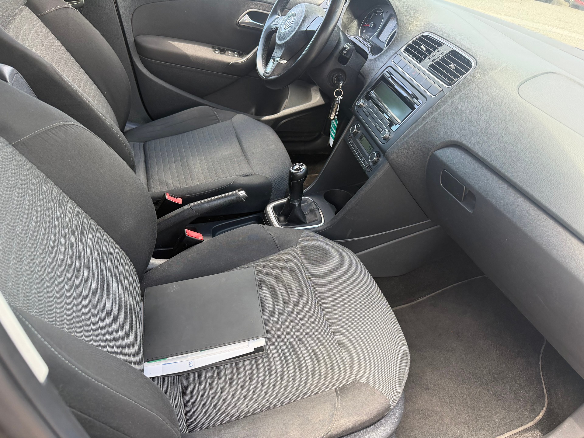 VW Polo 1.4 16V Highline-image-6