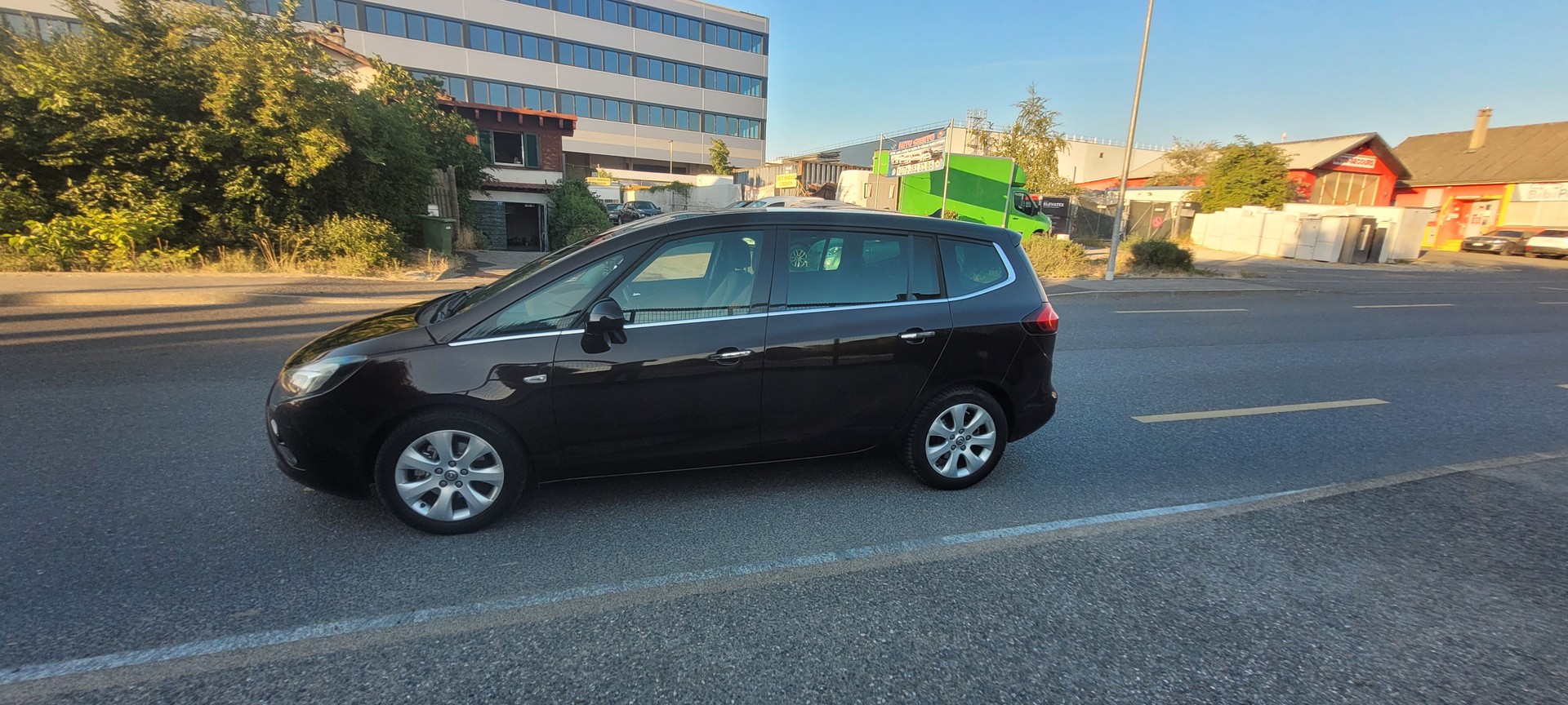 OPEL Zafira Tourer 1.4i 16V 7places Turbo Cosmo Automatic-image-4