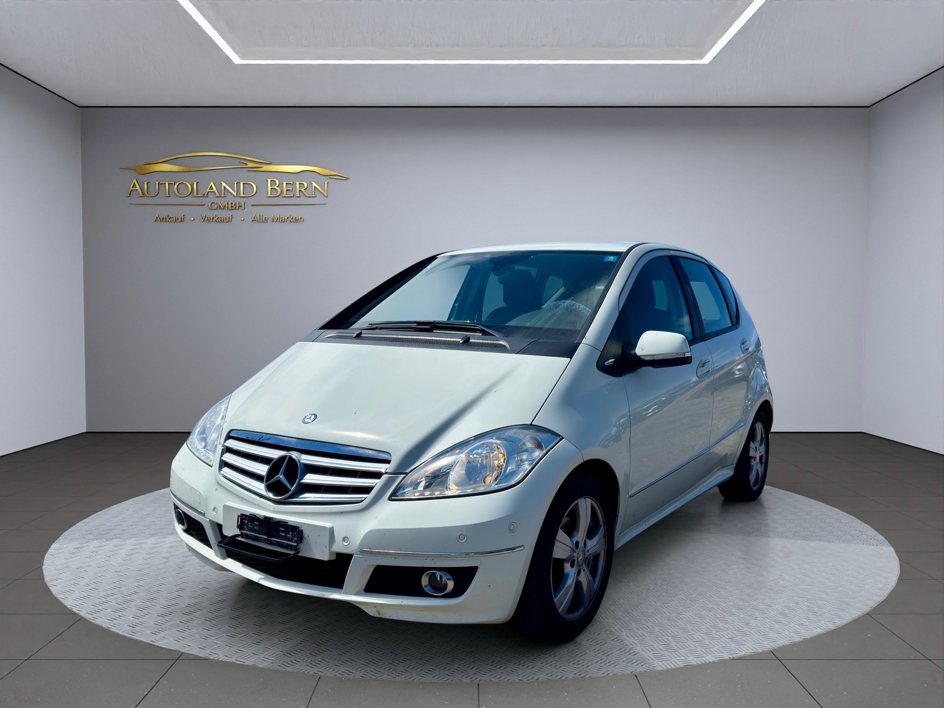MERCEDES-BENZ A 160 (150) Avantgarde Autotronic-image-1