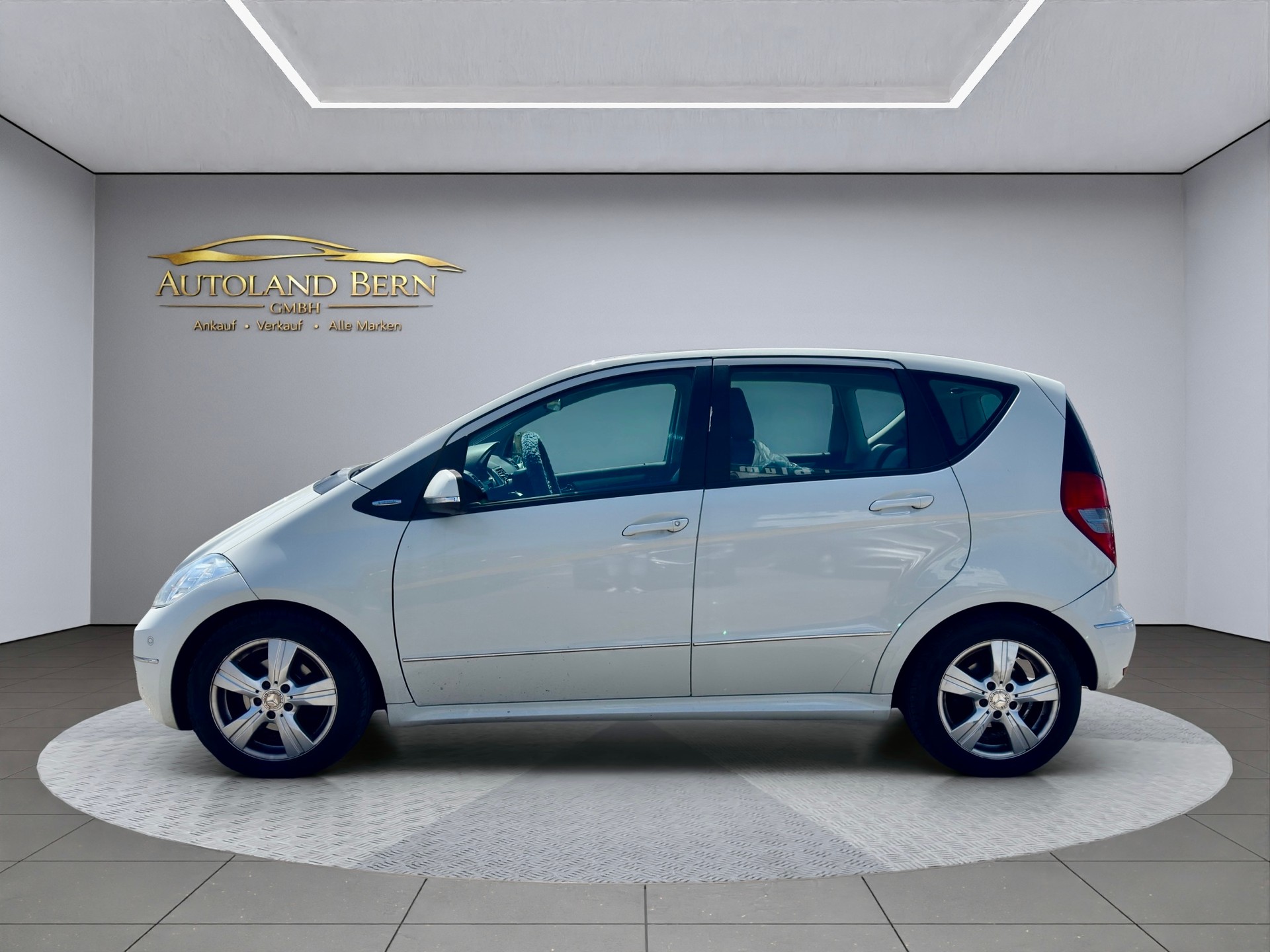 MERCEDES-BENZ A 160 (150) Avantgarde Autotronic-image-3