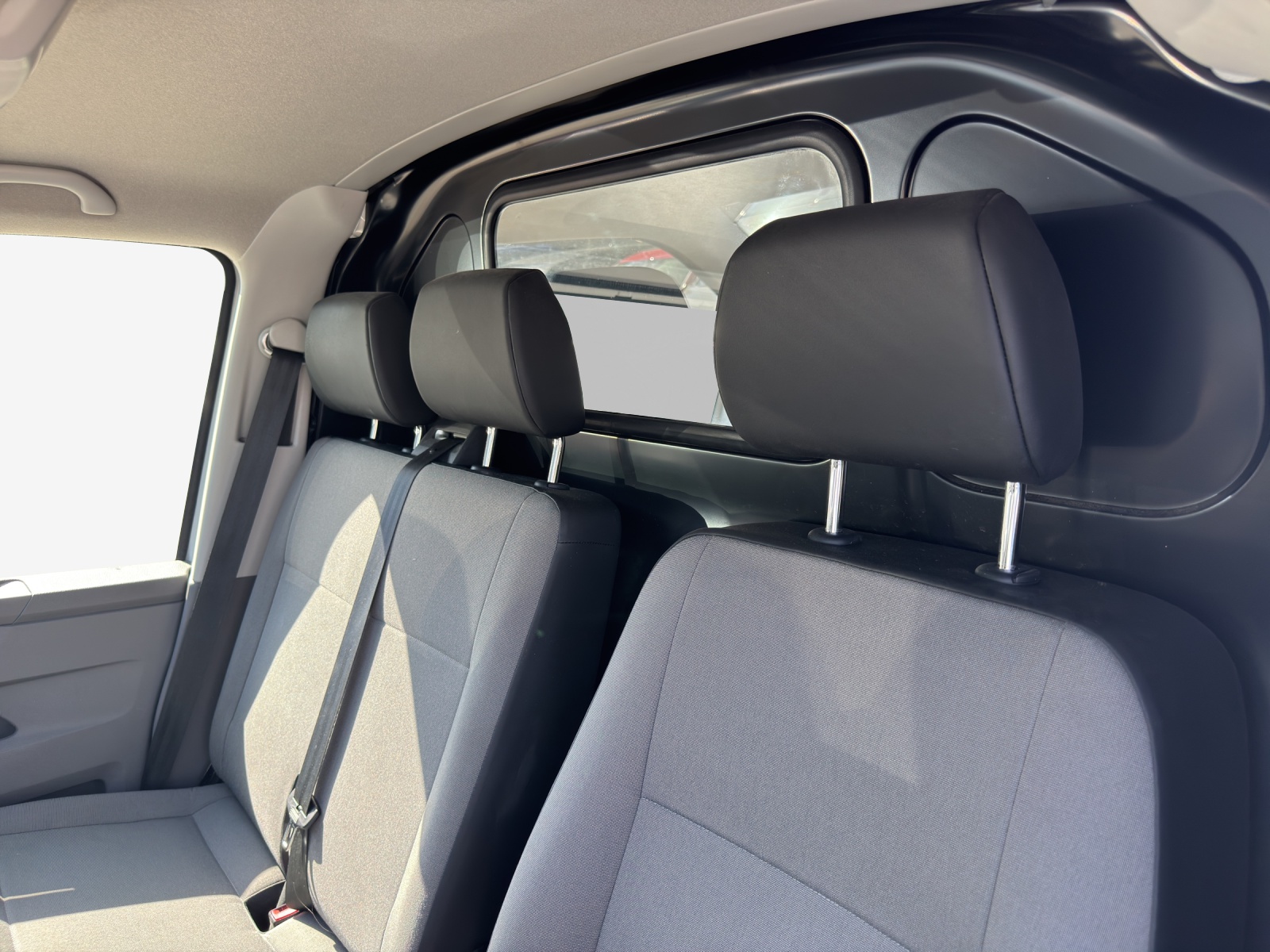 VW T6.1 2.0 TDI-image-15