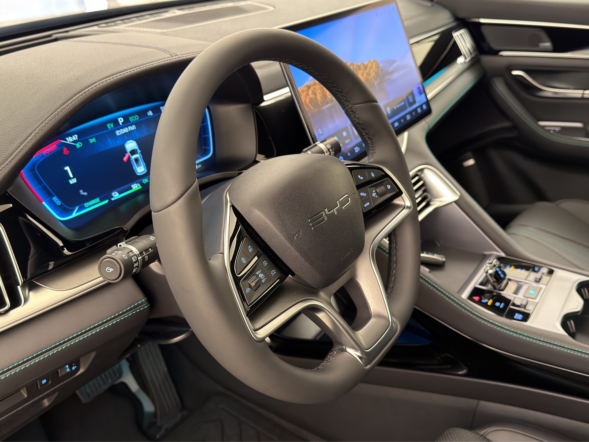 BYD Seal U DM-i Design AWD-image-14