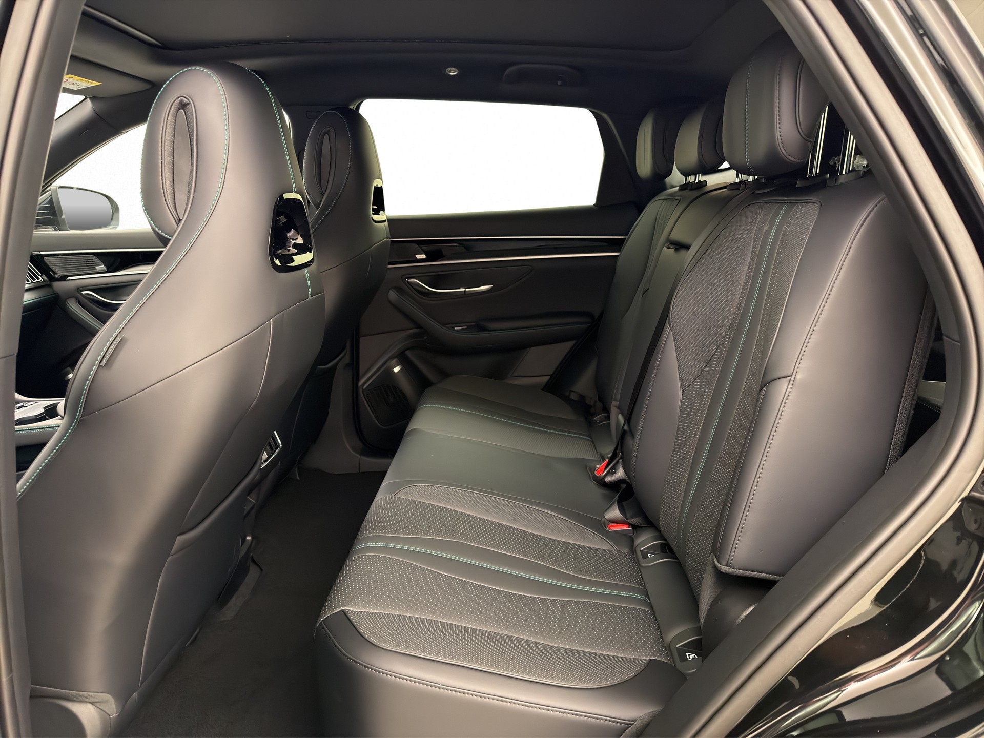 BYD Seal U DM-i Design AWD-image-12