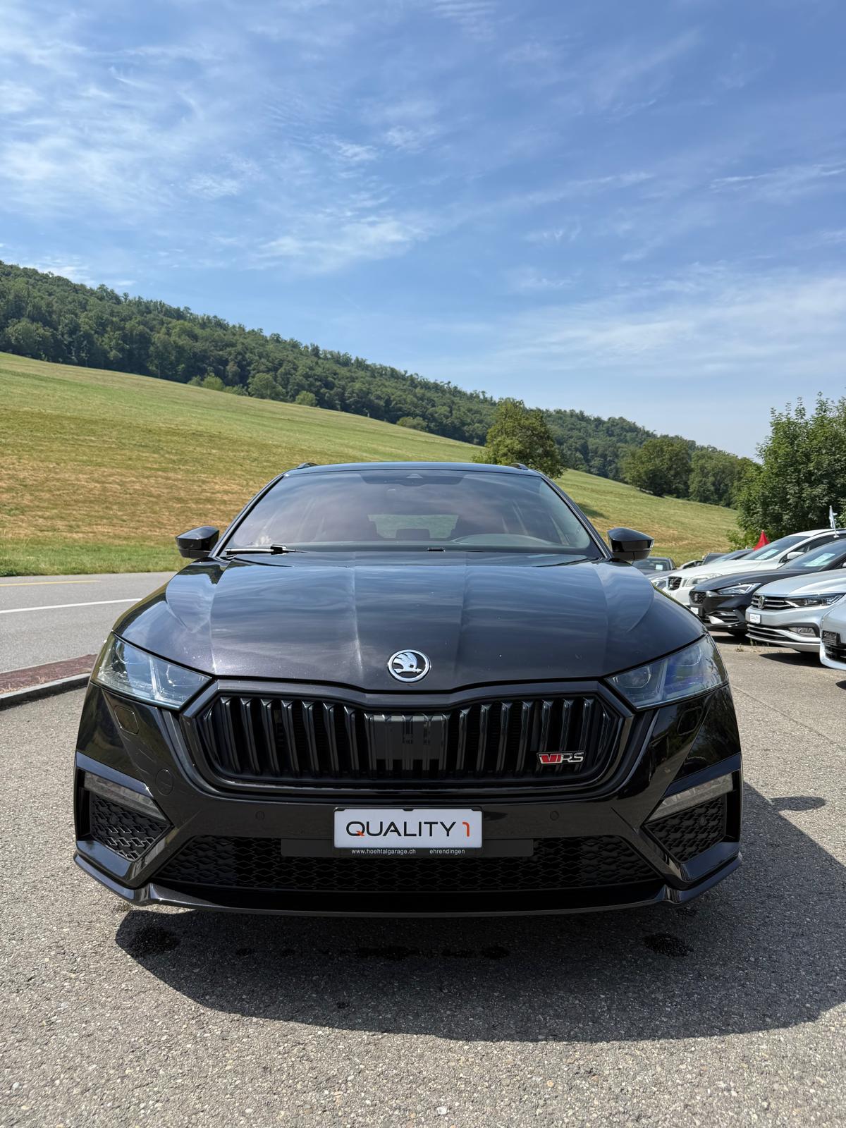 SKODA Octavia Combi 2.0 TSI DSG RS-image-1