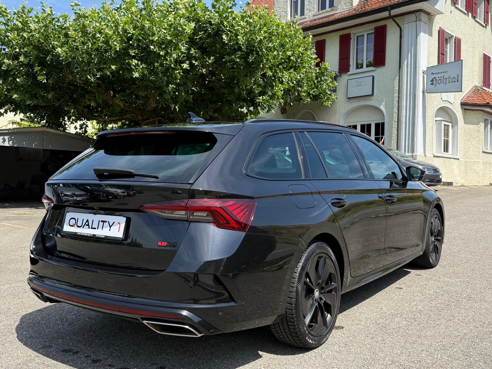 SKODA Octavia Combi 2.0 TSI DSG RS-image-5