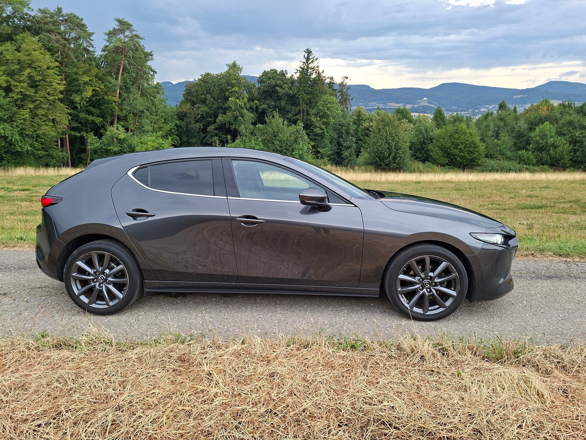 MAZDA 3 Hatchback 2.0 e-Skyactiv G Hybrid 150 Ambition-image-4