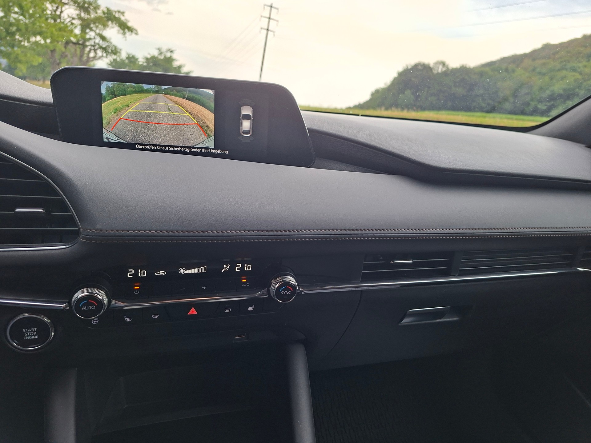 MAZDA 3 Hatchback 2.0 e-Skyactiv G Hybrid 150 Ambition-image-13