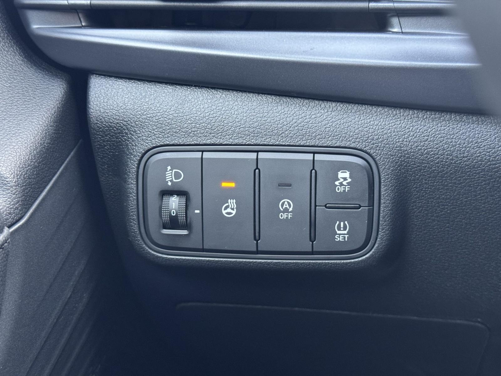HYUNDAI i20 1.0 T-GDi Amplia-image-21