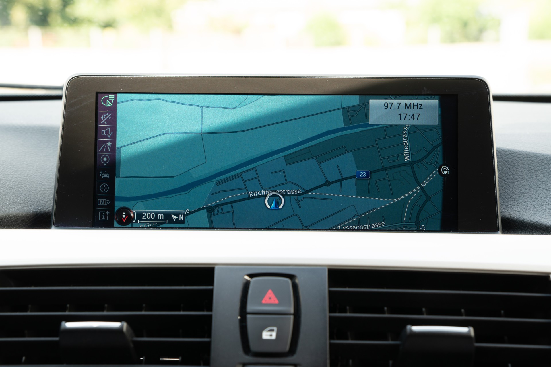 BMW 320d Efficient Dyn. Touring Sport Line Steptronic-image-13