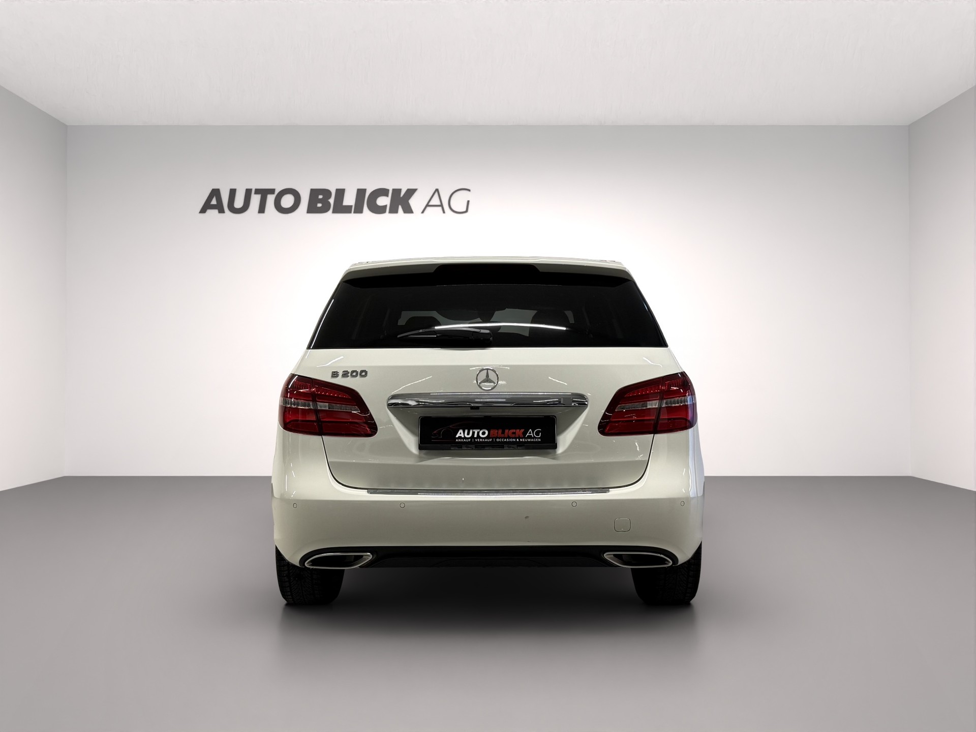 MERCEDES-BENZ B 200 Night Star 7G-DCT-image-6