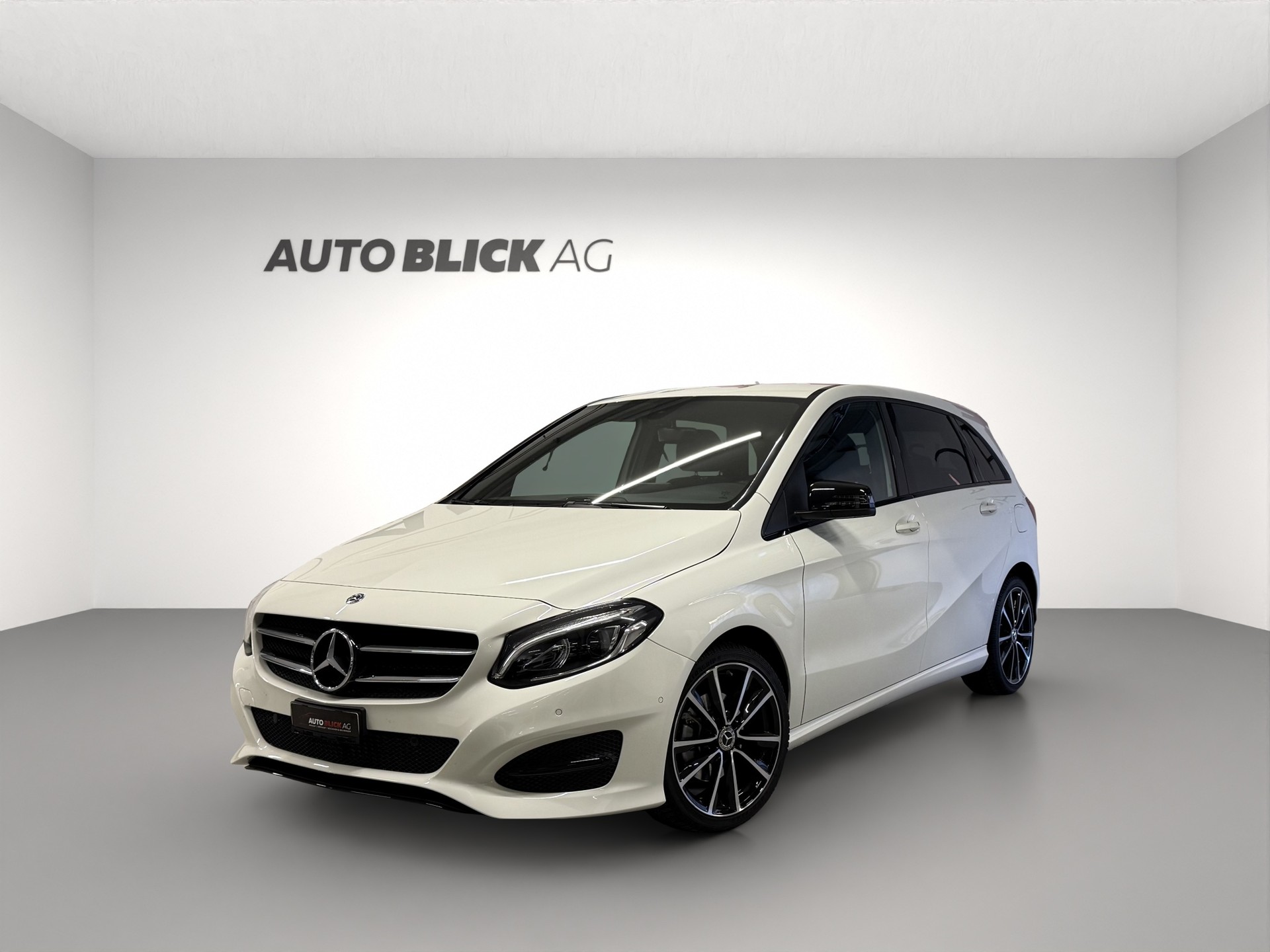 MERCEDES-BENZ B 200 Night Star 7G-DCT