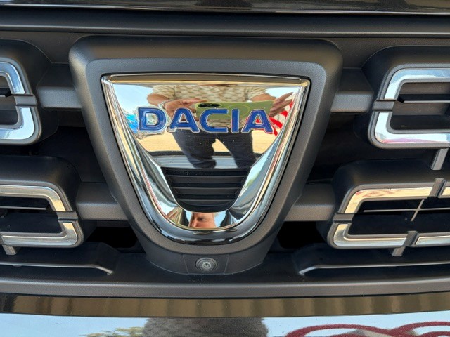 DACIA Duster TCe 150 Celebration 4x4-image-14