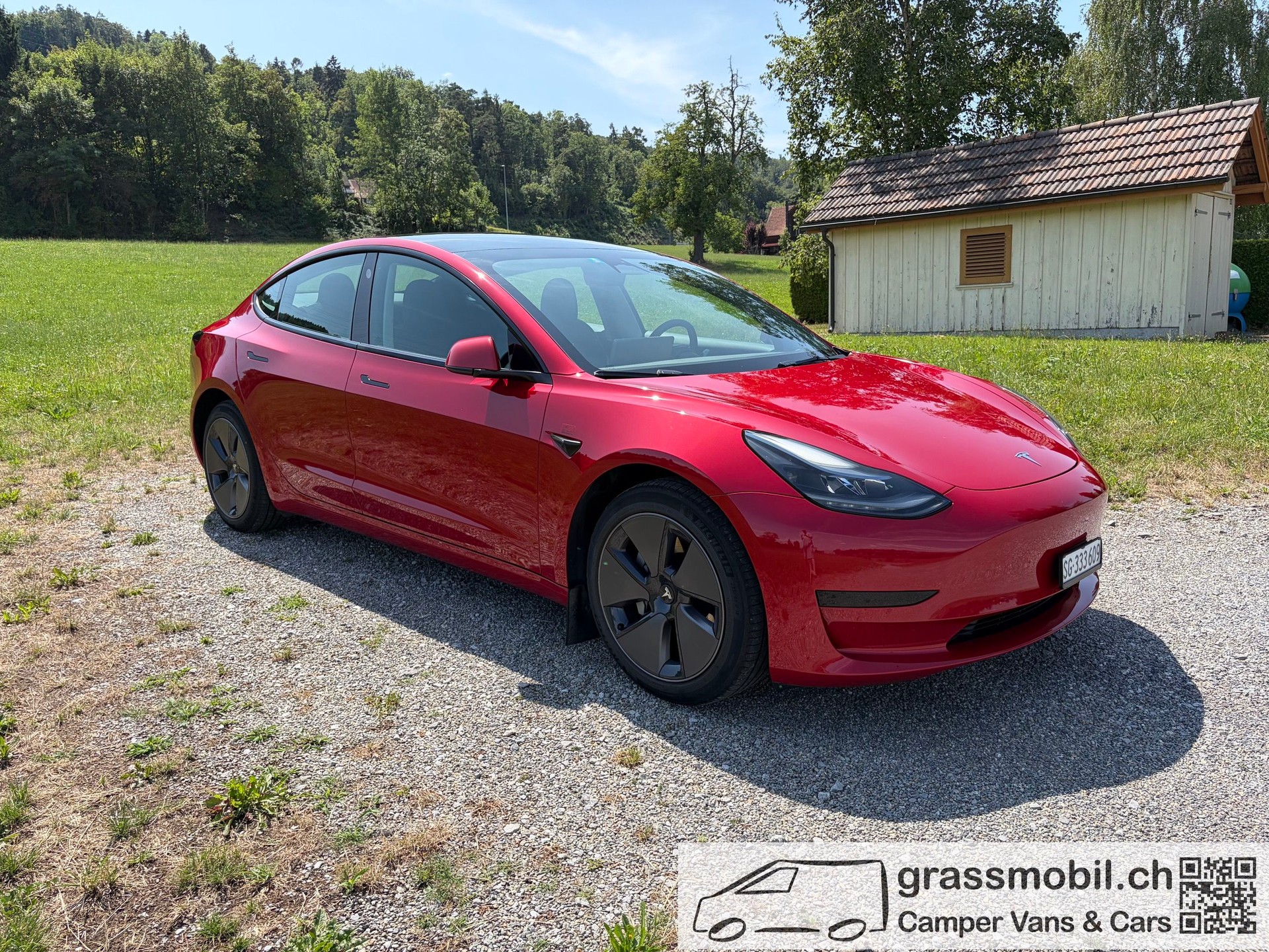 TESLA Model 3-image-1
