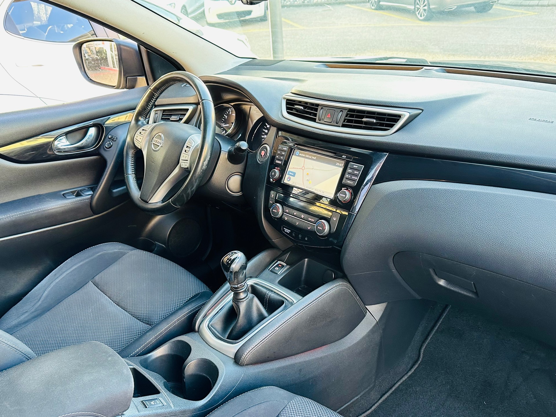 NISSAN Qashqai 1.2 DIG-T tekna-image-10