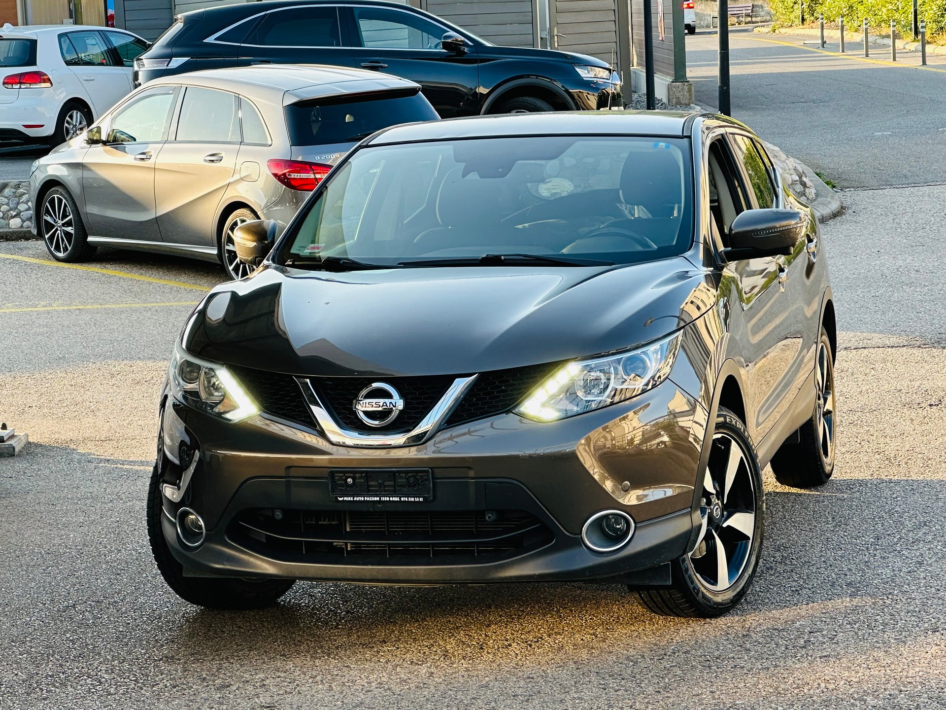 NISSAN Qashqai 1.2 DIG-T tekna-image-0