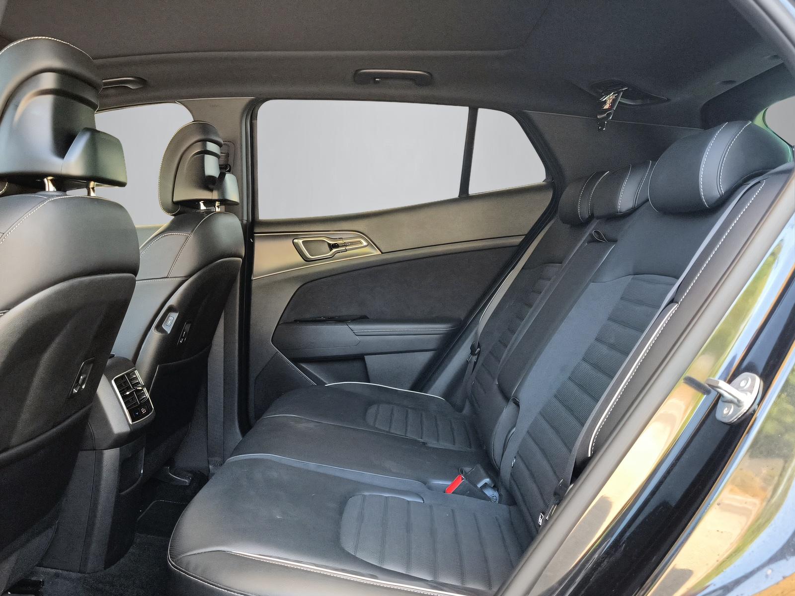 KIA Sportage 1.6 T-GDi Hybrid GT-Line-image-8