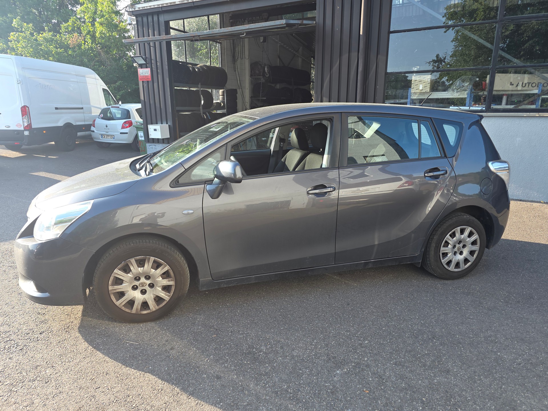 TOYOTA Verso 1.8 Linea Sol-image-5