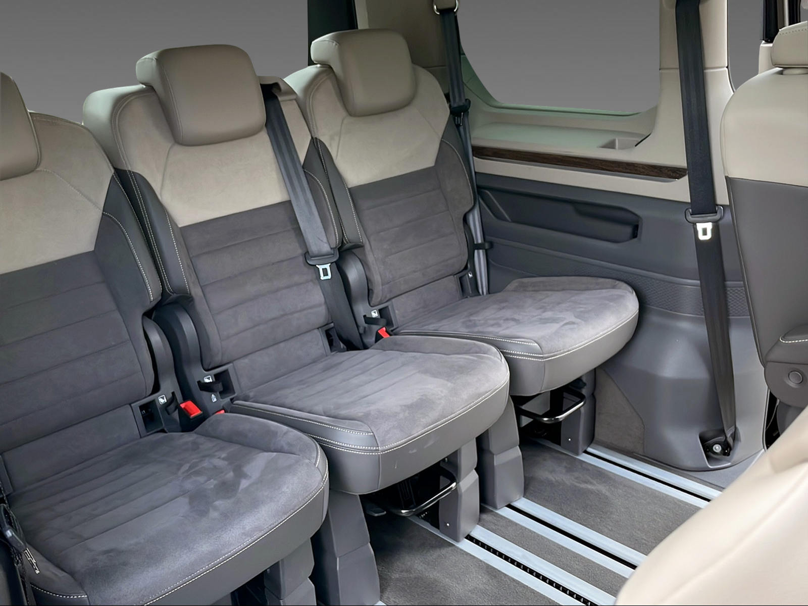 VW Multivan kurz 2.0 TDI Style DSG-image-7