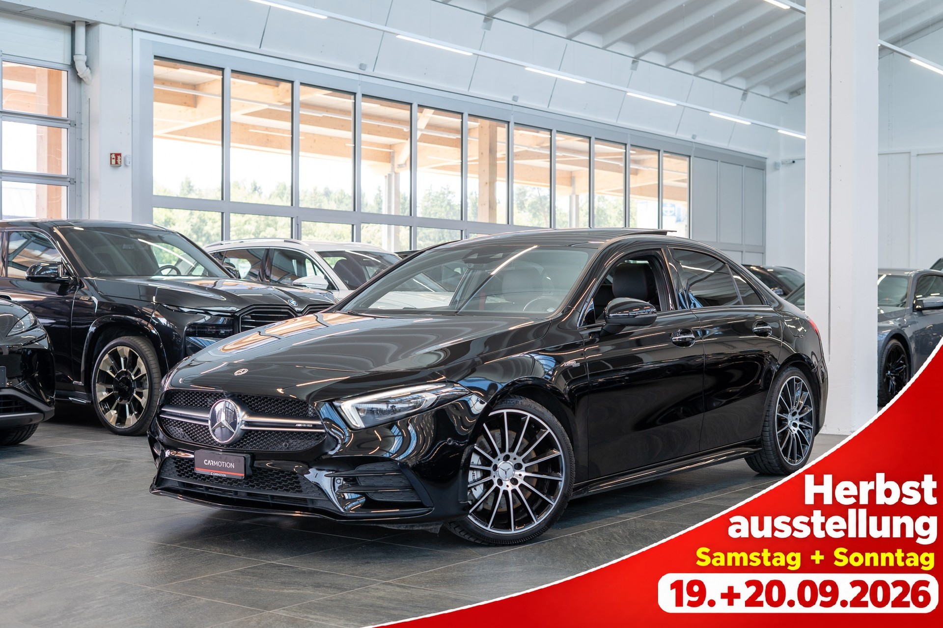 MERCEDES-BENZ A 35 AMG 4matic Limousine / Panorama-Schiebedach / Burmester / Ambiente-Beleuchtung