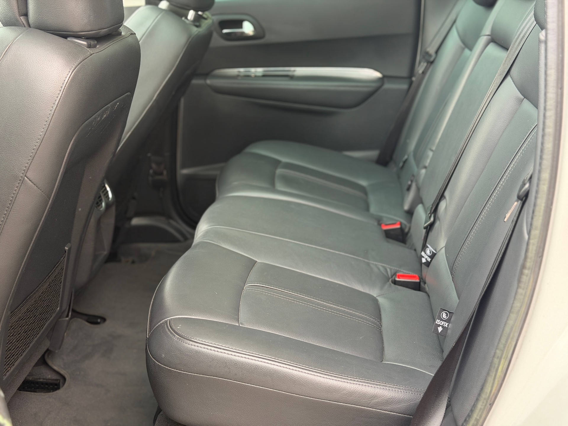 PEUGEOT 3008 HYbrid4 2.0 HDI EGS6-image-19