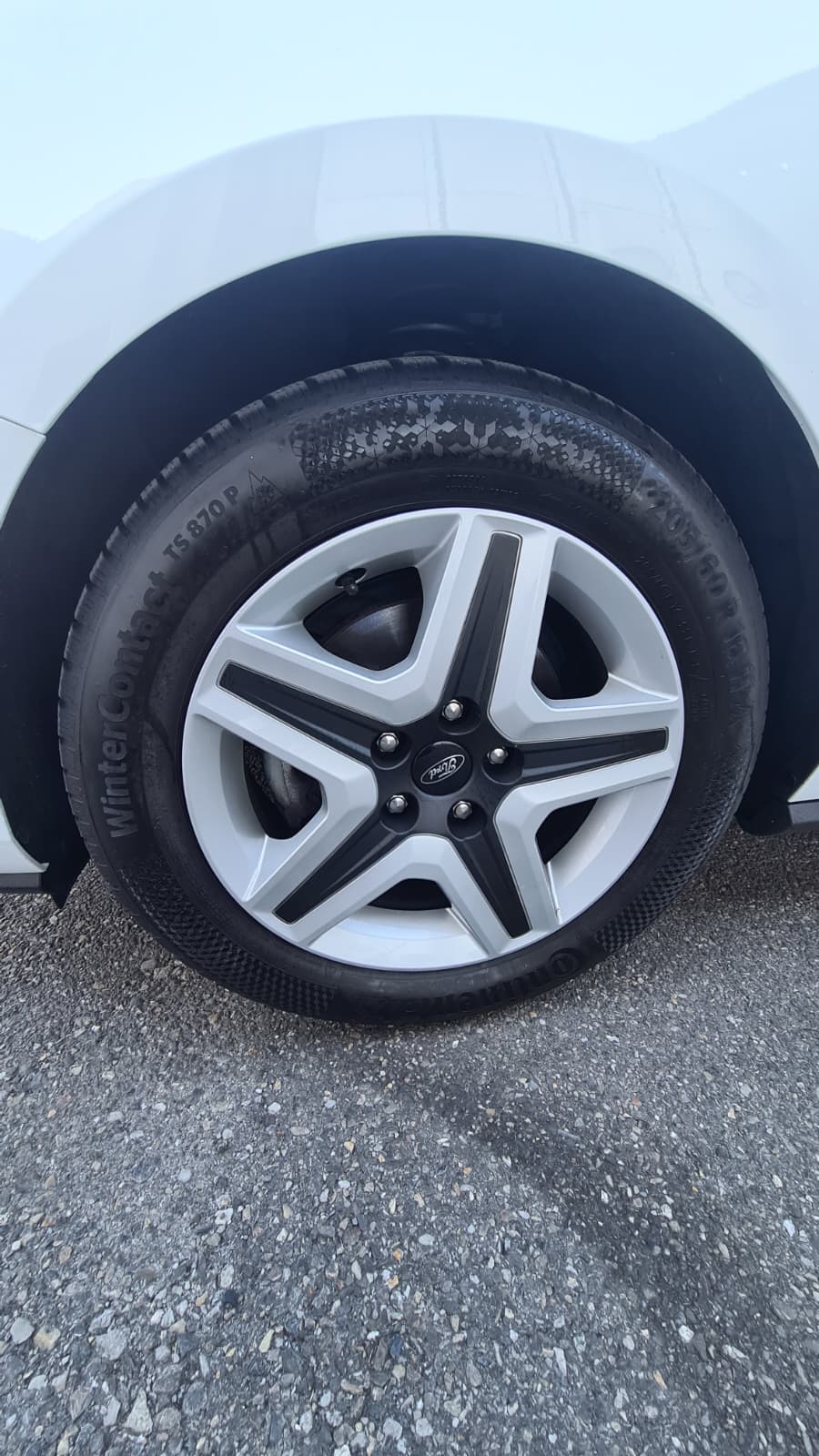 FORD Focus 1.5 TDCi Cool Connect Automatic ** Gr-Navi ** Klimaautomat ** Tempomat ** PDC ** Frisch Ab MFK & Service **-image-19