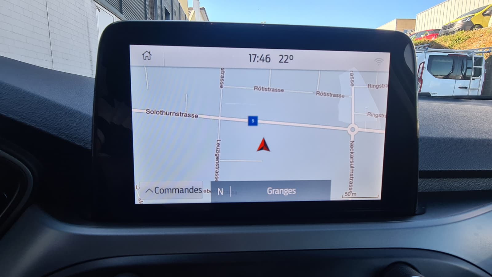 FORD Focus 1.5 TDCi Cool Connect Automatic ** Gr-Navi ** Klimaautomat ** Tempomat ** PDC ** Frisch Ab MFK & Service **-image-12