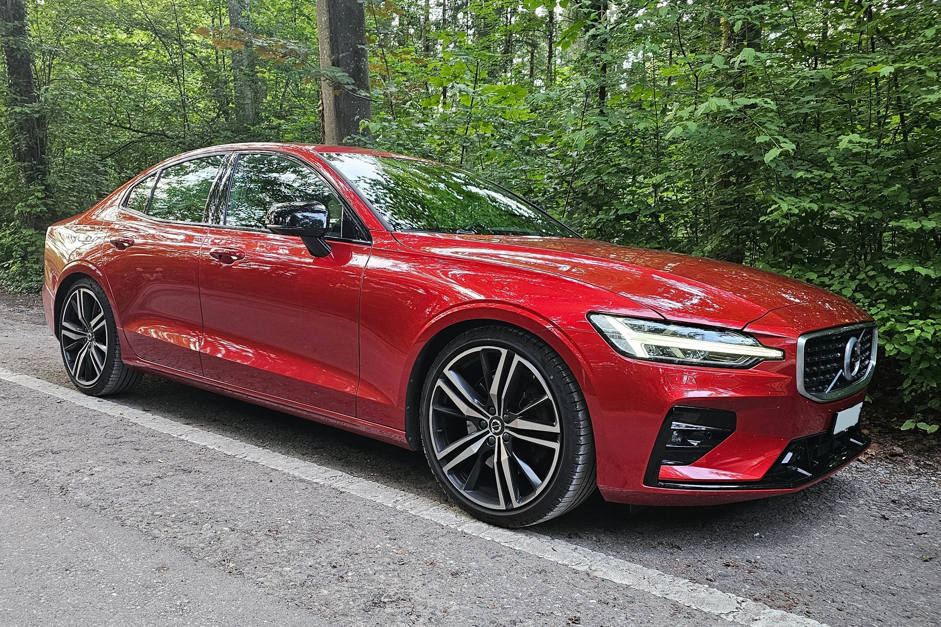 VOLVO 2.0 T5 R-Design-image-4