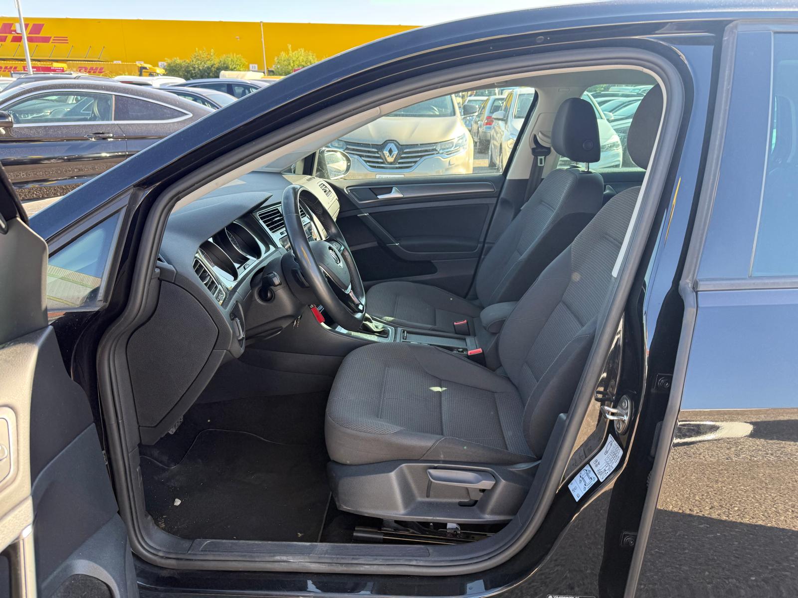 VW Golf VII 1.0 TSI 110 Comfortline DSG-image-9